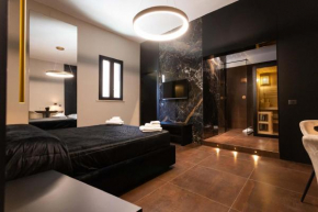 Black Room Suite And Spa Carini